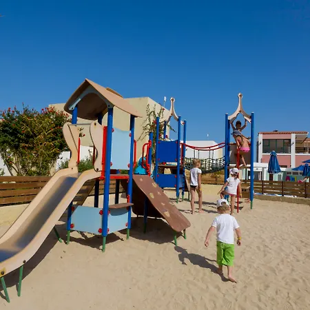 Resort Dessole Dolphin Bay 4*